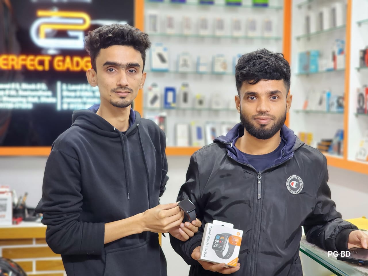 Mobile Club Store Interior